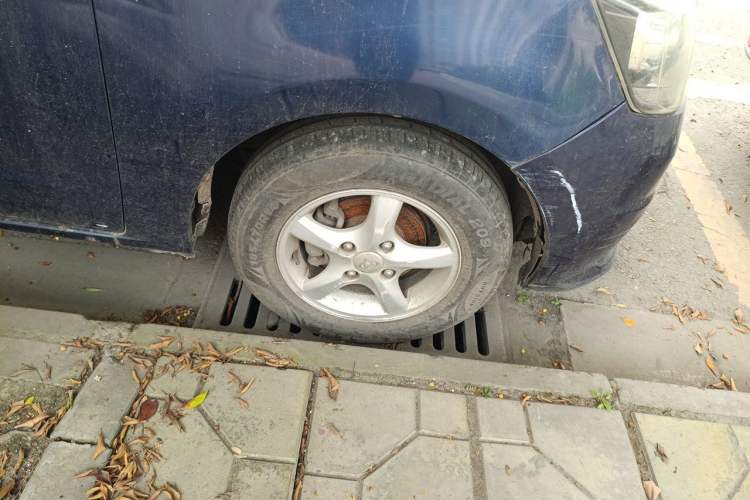 Used CHANGAN KAICHENG Ounuo S 2012 1.5L Standard Version Right Front Wheel Hub
