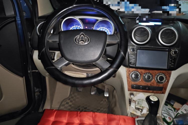 Used CHANGAN KAICHENG Ounuo S 2012 1.3L Elite Version Steering Wheel
