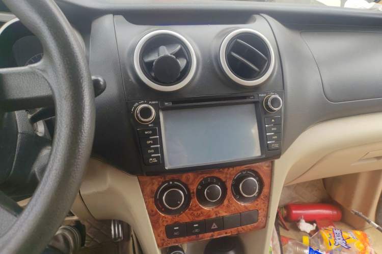 Used CHANGAN KAICHENG Ounuo S 2012 1.3L Elite Version Audio And AC Panel