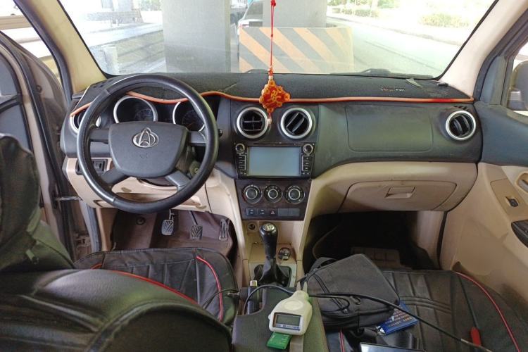 Used CHANGAN KAICHENG Ounuo S 2012 1.5L Elite Version Center Console