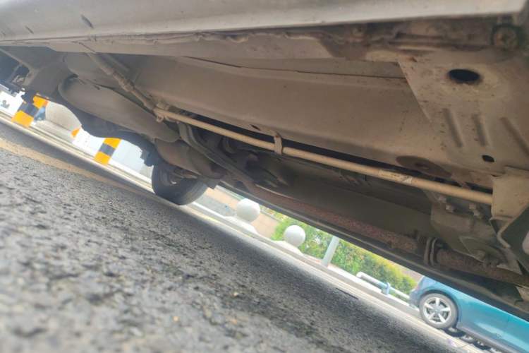 Used CHANGAN KAICHENG Ounuo S 2012 1.3L Elite Version Chassis Front Right