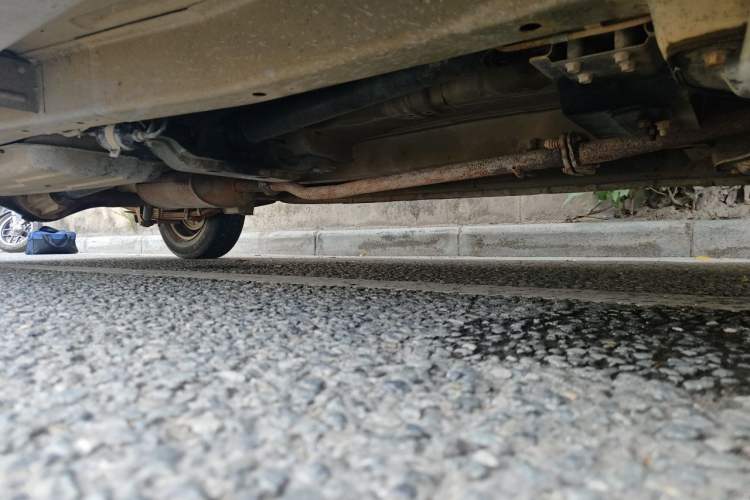 Used CHANGAN KAICHENG Ounuo S 2012 1.3L Base Version Chassis Front Right