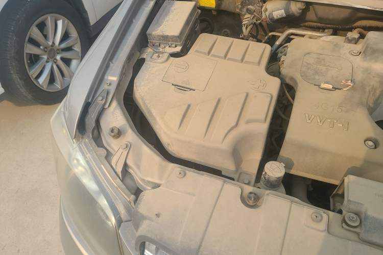 Used CHANGAN KAICHENG Ounuo S 2012 1.5L Elite Version Engine Bay Right