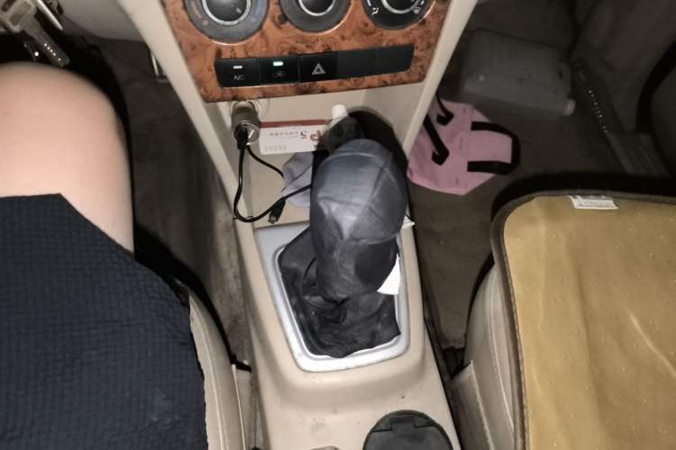 Used CHANGAN KAICHENG Ounuo S 2012 1.3L Elite Version Gear Lever