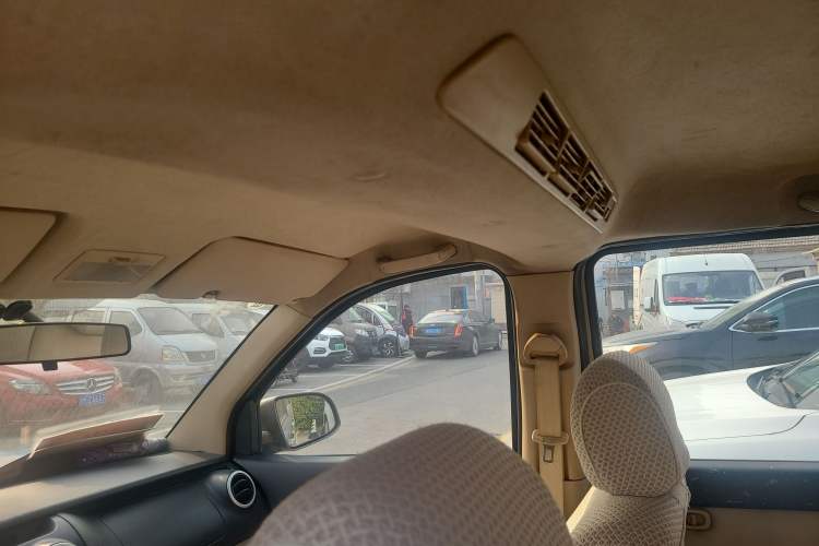 Used CHANGAN KAICHENG Ounuo S 2012 1.5L Elite Version Headliner