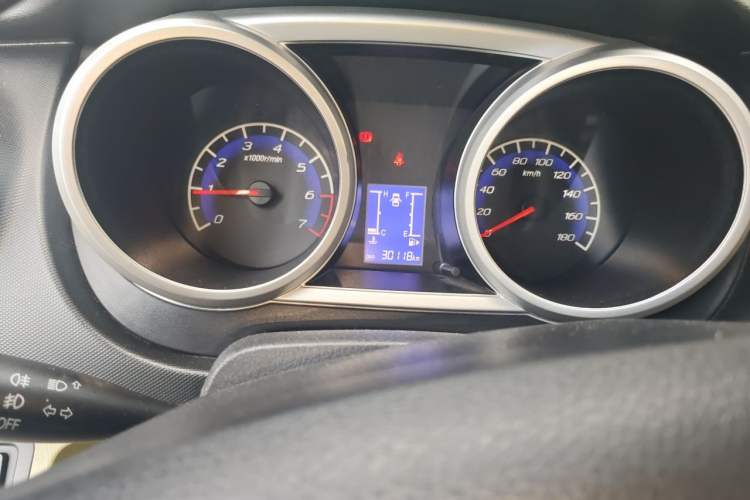 Used CHANGAN KAICHENG Ounuo S 2012 1.3L Base Version Odometer Close Up