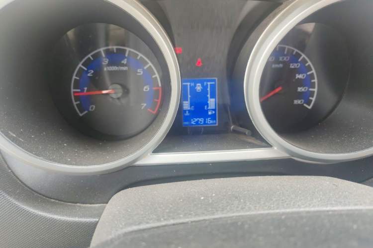 Used CHANGAN KAICHENG Ounuo S 2012 1.3L Elite Version Odometer Close Up