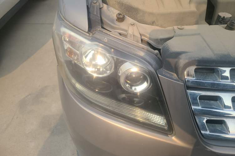 Used CHANGAN KAICHENG Ounuo S 2012 1.5L Elite Version Right Front Headlight