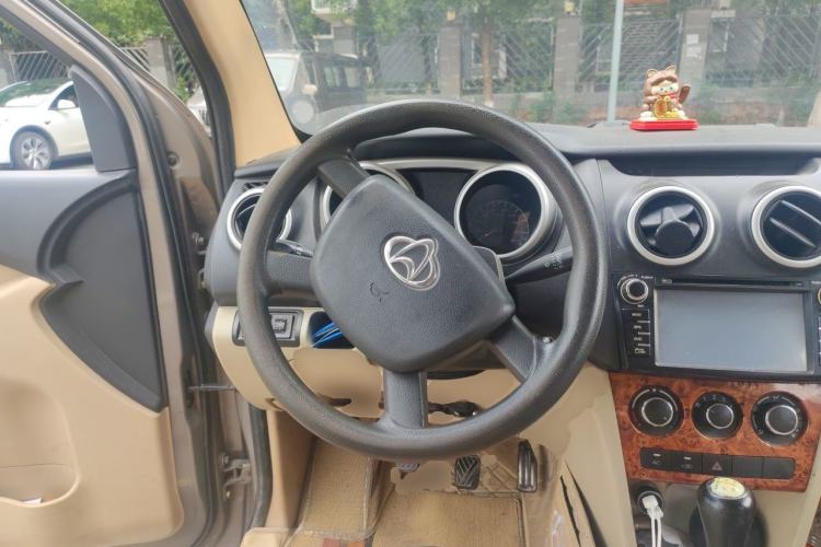 Used CHANGAN KAICHENG Ounuo S 2012 1.3L Elite Version Steering Wheel