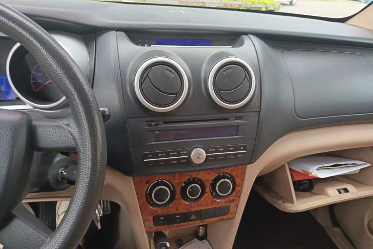 Used CHANGAN KAICHENG Ounuo S 2012 1.5L Standard Version Audio And AC Panel