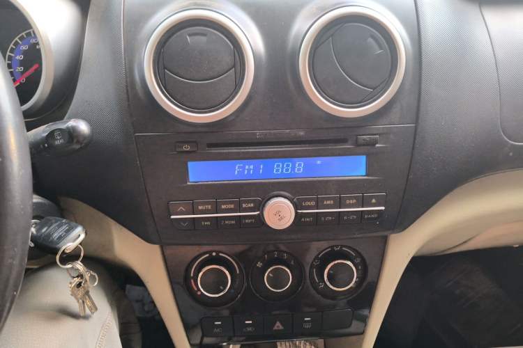 Used CHANGAN KAICHENG Ounuo S 2012 1.5L Luxury Model Audio And AC Panel