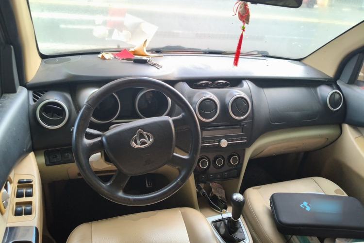 Used CHANGAN KAICHENG Ounuo S 2012 1.5L Luxury Model Center Console