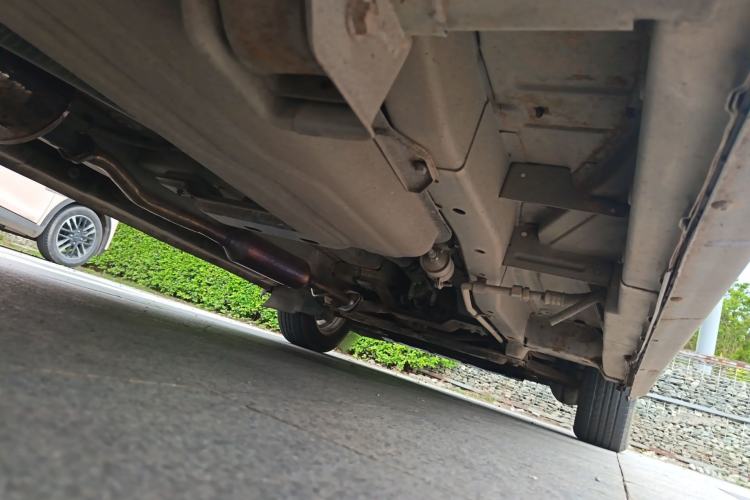 Used CHANGAN KAICHENG Ounuo S 2012 1.5L Standard Version Chassis Rear Right