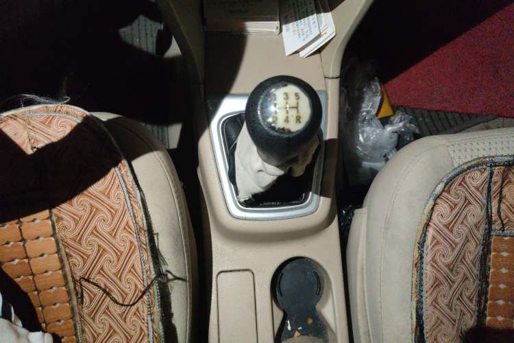 Used CHANGAN KAICHENG Ounuo S 2012 1.3L Standard Version Gear Lever