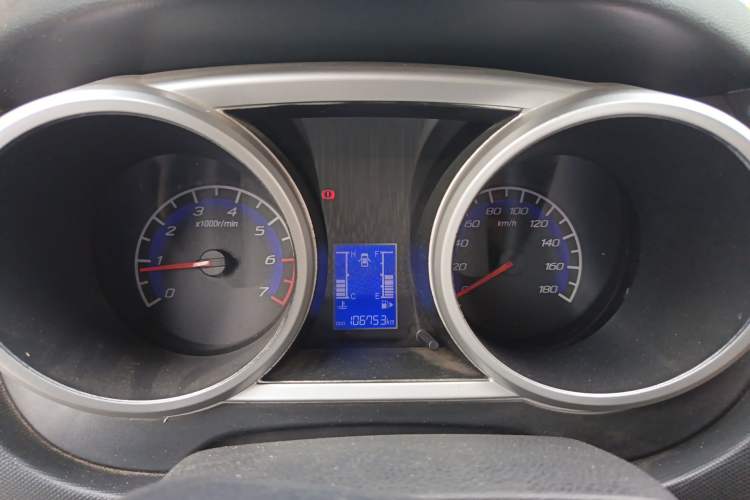 Used CHANGAN KAICHENG Ounuo S 2012 1.5L Standard Version Instrument Cluster