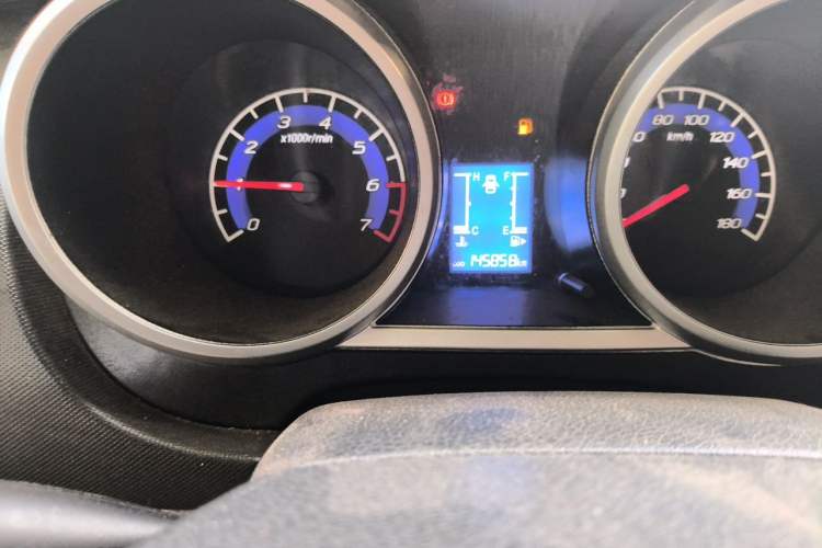 Used CHANGAN KAICHENG Ounuo S 2012 1.5L Luxury Model Odometer Close Up