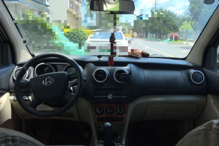 Used CHANGAN KAICHENG Ounuo S 2012 1.3L Standard Version Center Console