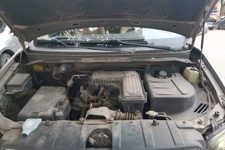 Used CHANGAN KAICHENG Ounuo S 2012 1.3L Standard Version Engine Bay