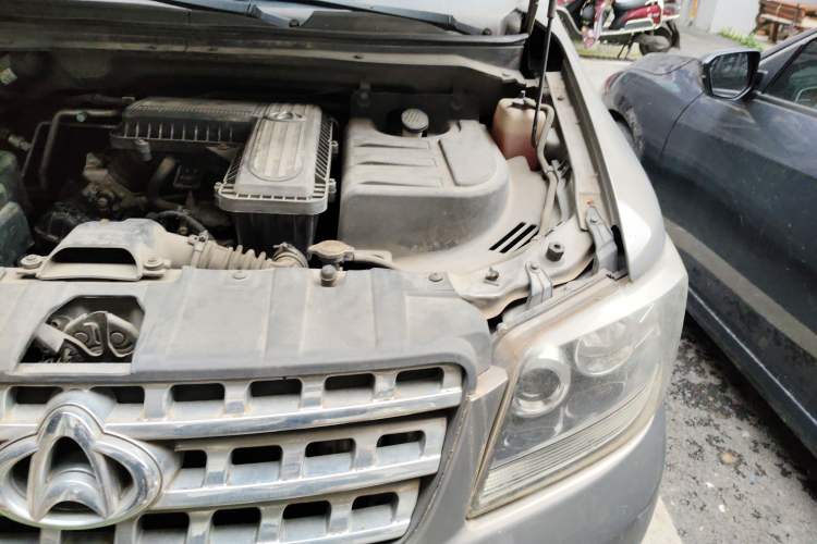 Used CHANGAN KAICHENG Ounuo S 2012 1.3L Base Version Engine Bay Left