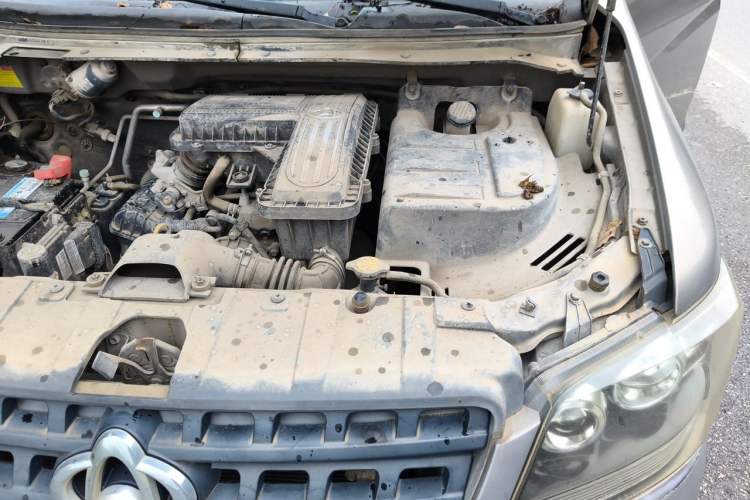 Used CHANGAN KAICHENG Ounuo S 2012 1.3L Base Version Engine Bay Left