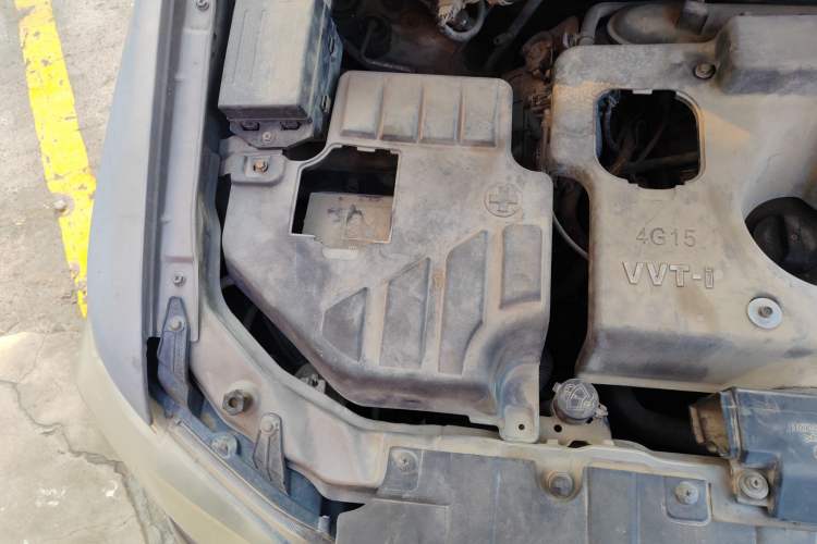 Used CHANGAN KAICHENG Ounuo S 2012 1.5L Standard Version Engine Bay Right
