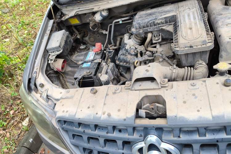 Used CHANGAN KAICHENG Ounuo S 2012 1.3L Base Version Engine Bay Right