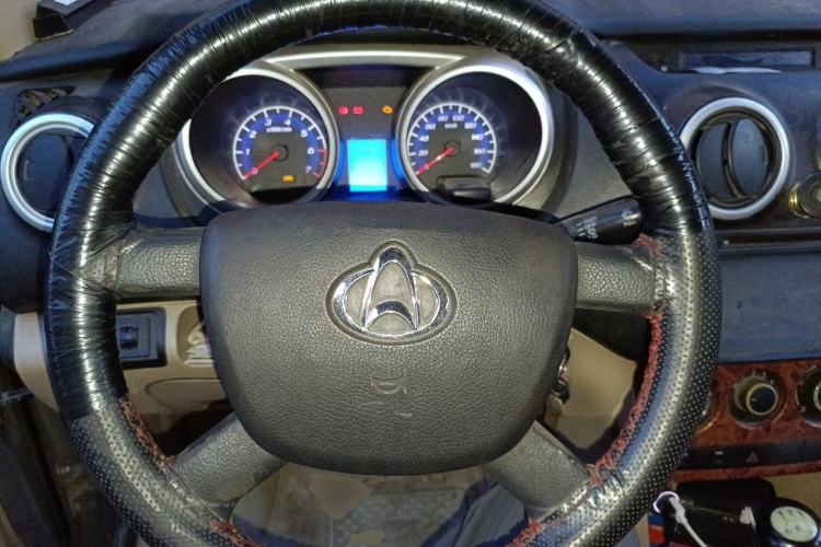 Used CHANGAN KAICHENG Ounuo S 2012 1.3L Elite Version Steering Wheel
