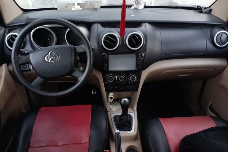 Used CHANGAN KAICHENG Ounuo S 2012 1.5L Standard Version Center Console