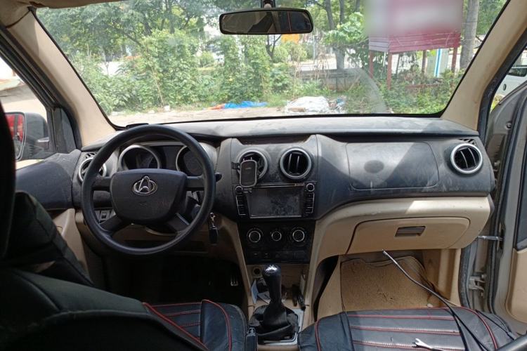Used CHANGAN KAICHENG Ounuo S 2012 1.5L Standard Version Center Console