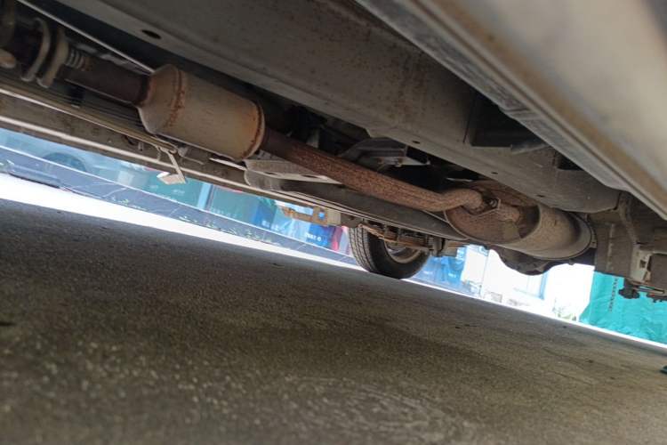 Used CHANGAN KAICHENG Ounuo S 2012 1.5L Standard Version Chassis Front Left