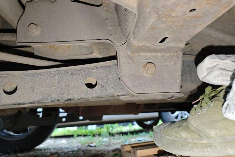 Used CHANGAN KAICHENG Ounuo S 2012 1.5L Elite Version Chassis Rear Right