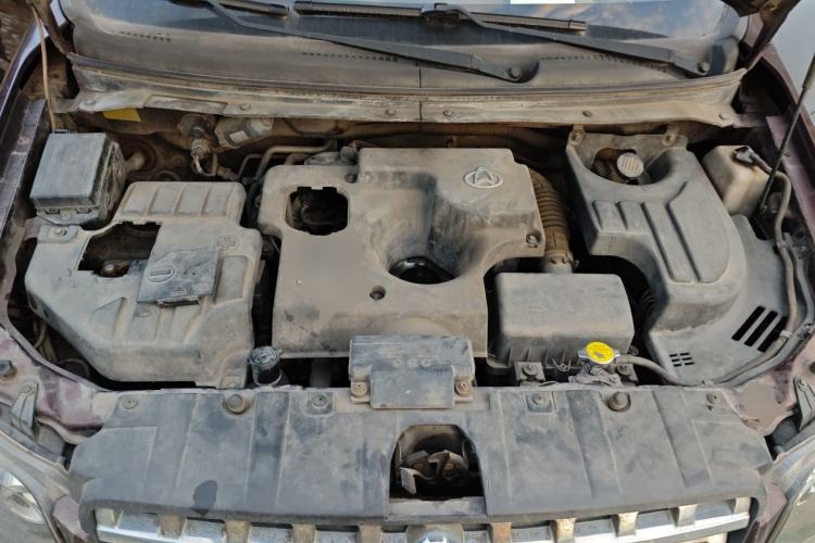 Used CHANGAN KAICHENG Ounuo S 2012 1.5L Elite Version Engine Bay