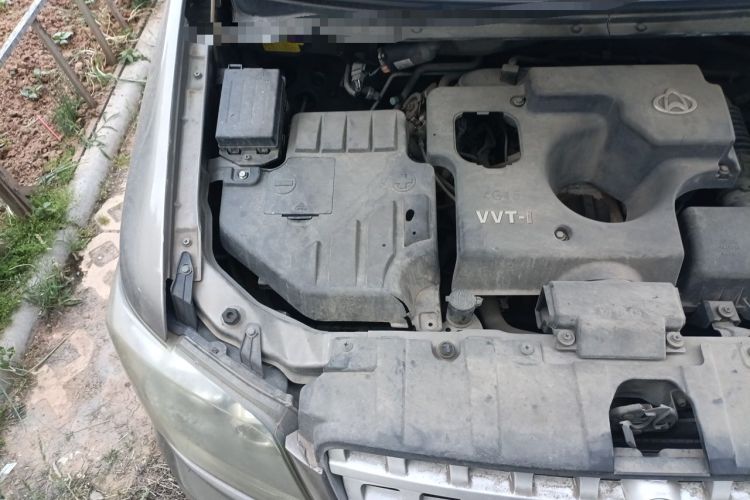 Used CHANGAN KAICHENG Ounuo S 2012 1.5L Standard Version Engine Bay Right