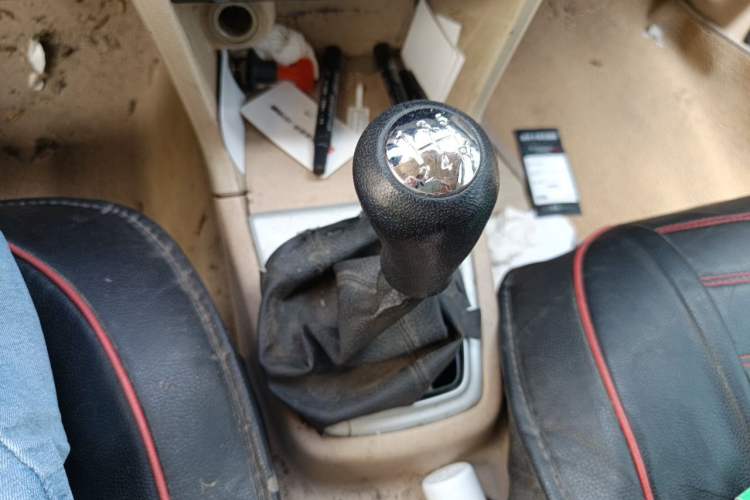 Used CHANGAN KAICHENG Ounuo S 2012 1.5L Standard Version Gear Lever