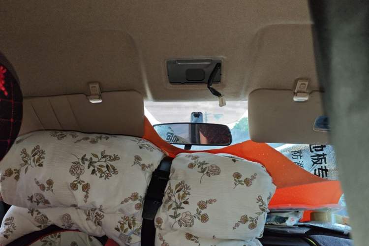 Used CHANGAN KAICHENG Ounuo S 2012 1.5L Elite Version Headliner