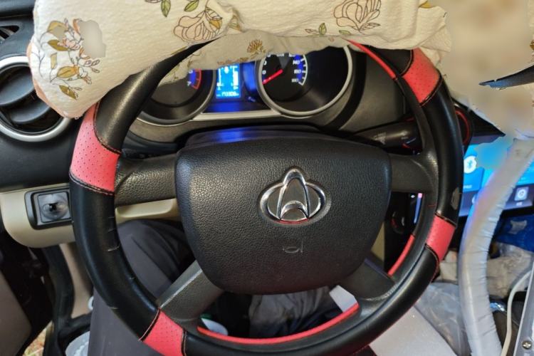 Used CHANGAN KAICHENG Ounuo S 2012 1.5L Elite Version Steering Wheel