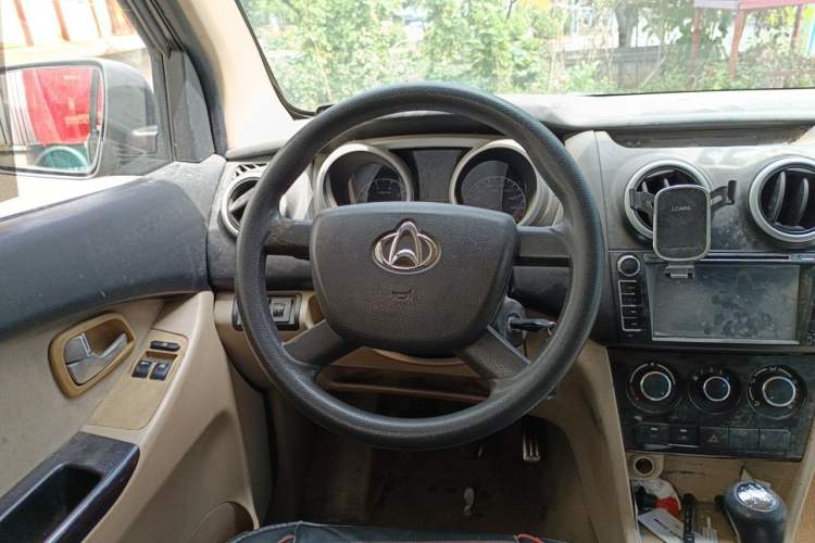 Used CHANGAN KAICHENG Ounuo S 2012 1.5L Standard Version Steering Wheel