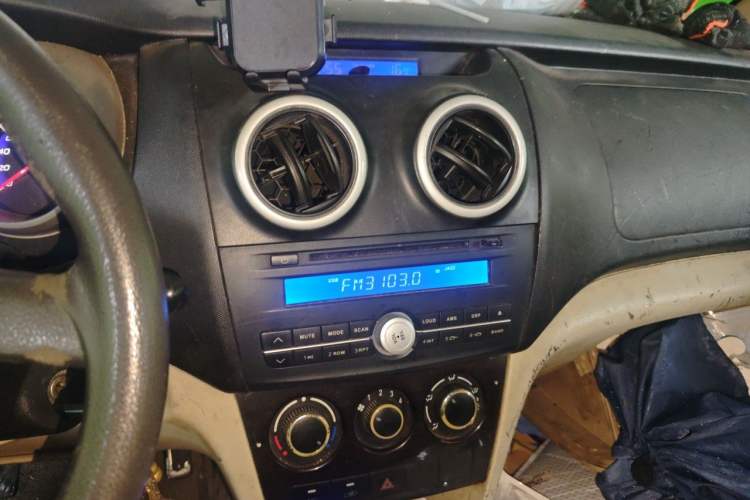 Used CHANGAN KAICHENG Ounuo S 2012 1.5L Elite Version Audio And AC Panel