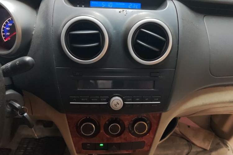Used CHANGAN KAICHENG Ounuo S 2012 1.3L Base Version Audio And AC Panel