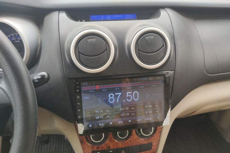 Used CHANGAN KAICHENG Ounuo S 2012 1.3L Elite Version Audio And AC Panel
