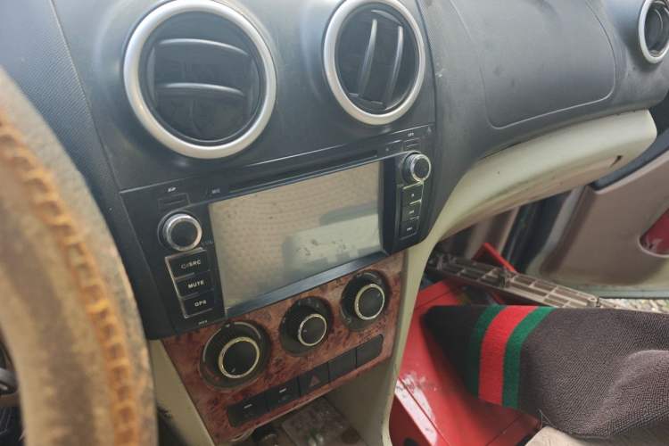 Used CHANGAN KAICHENG Ounuo S 2012 1.3L Standard Version Audio And AC Panel