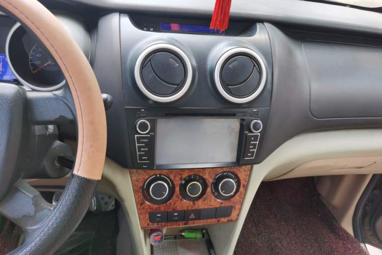 Used CHANGAN KAICHENG Ounuo S 2012 1.3L Standard Version Audio And AC Panel