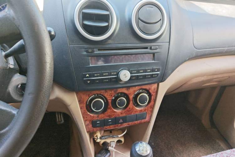 Used CHANGAN KAICHENG Ounuo S 2012 1.3L Base Version Audio And AC Panel