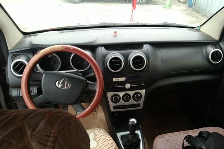 Used CHANGAN KAICHENG Ounuo S 2012 1.3L Base Version Center Console