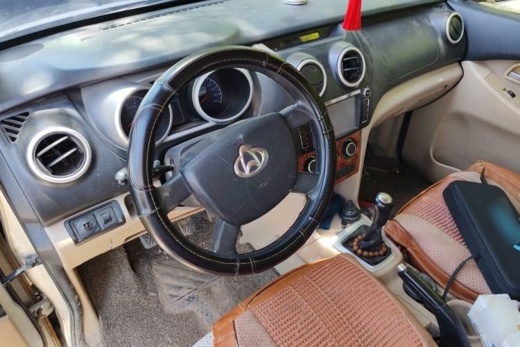 Used CHANGAN KAICHENG Ounuo S 2012 1.3L Base Version Center Console