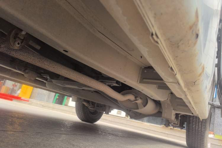 Used CHANGAN KAICHENG Ounuo S 2012 1.3L Base Version Chassis Front Left