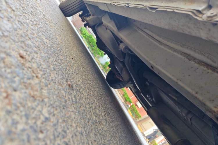 Used CHANGAN KAICHENG Ounuo S 2012 1.3L Base Version Chassis Front Right