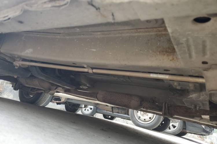 Used CHANGAN KAICHENG Ounuo S 2012 1.3L Base Version Chassis Front Right