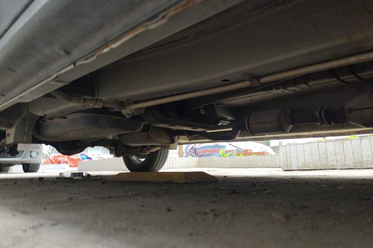 Used CHANGAN KAICHENG Ounuo S 2012 1.5L Elite Version Chassis Front Right