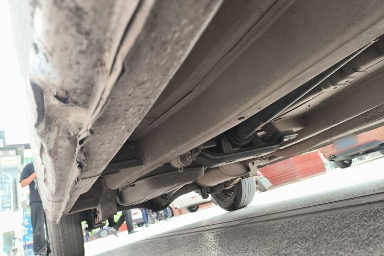 Used CHANGAN KAICHENG Ounuo S 2012 1.3L Base Version Chassis Front Right